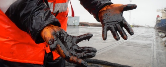 Oil pollution on hands
