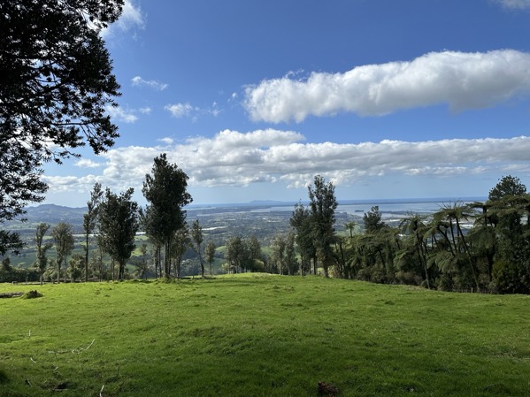 Hot Springs Road, Katikati